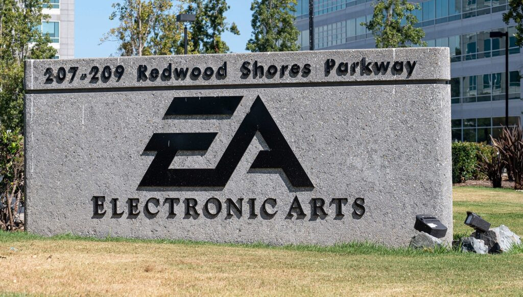 EA CEO Andrew Wilson chia sẻ quan điểm về NFT